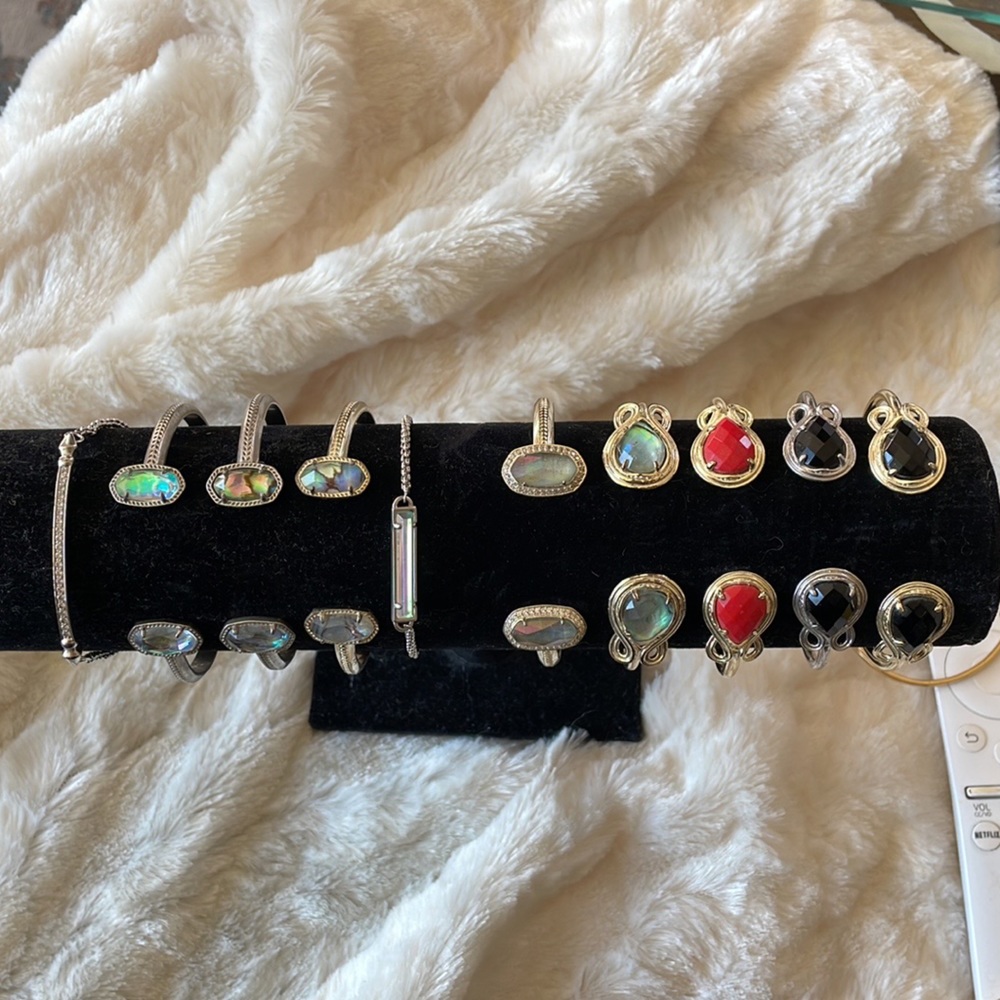 Kendra Scott Edie bracelet silver tone with iridescent dichroic stones - Picture 5 of 5